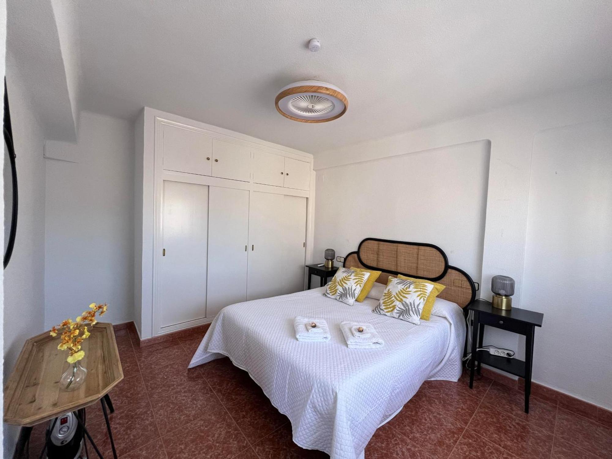 Gran Apartamento Con Parking Gratis Centro De Málaga Eksteriør billede