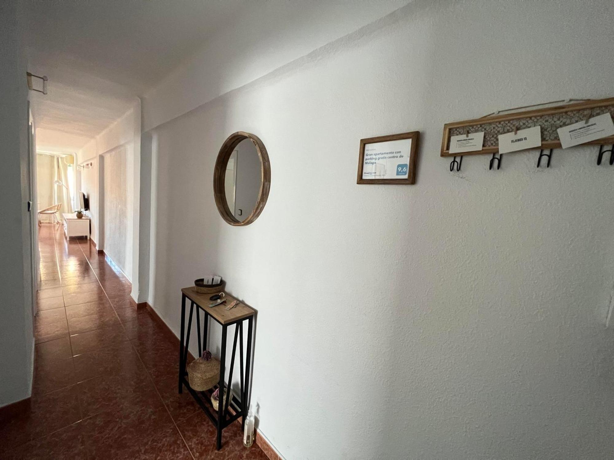 Gran Apartamento Con Parking Gratis Centro De Málaga Eksteriør billede