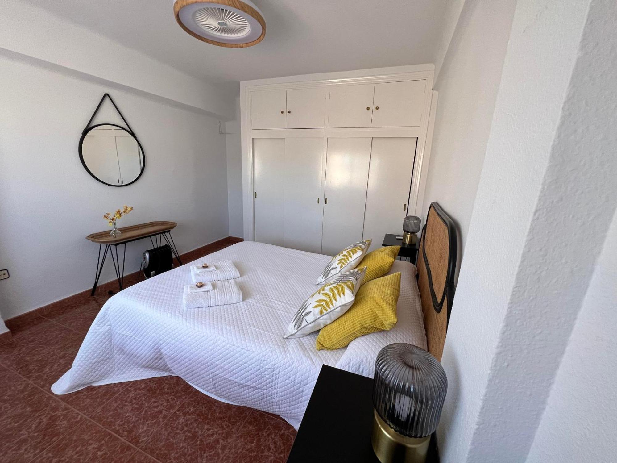 Gran Apartamento Con Parking Gratis Centro De Málaga Eksteriør billede