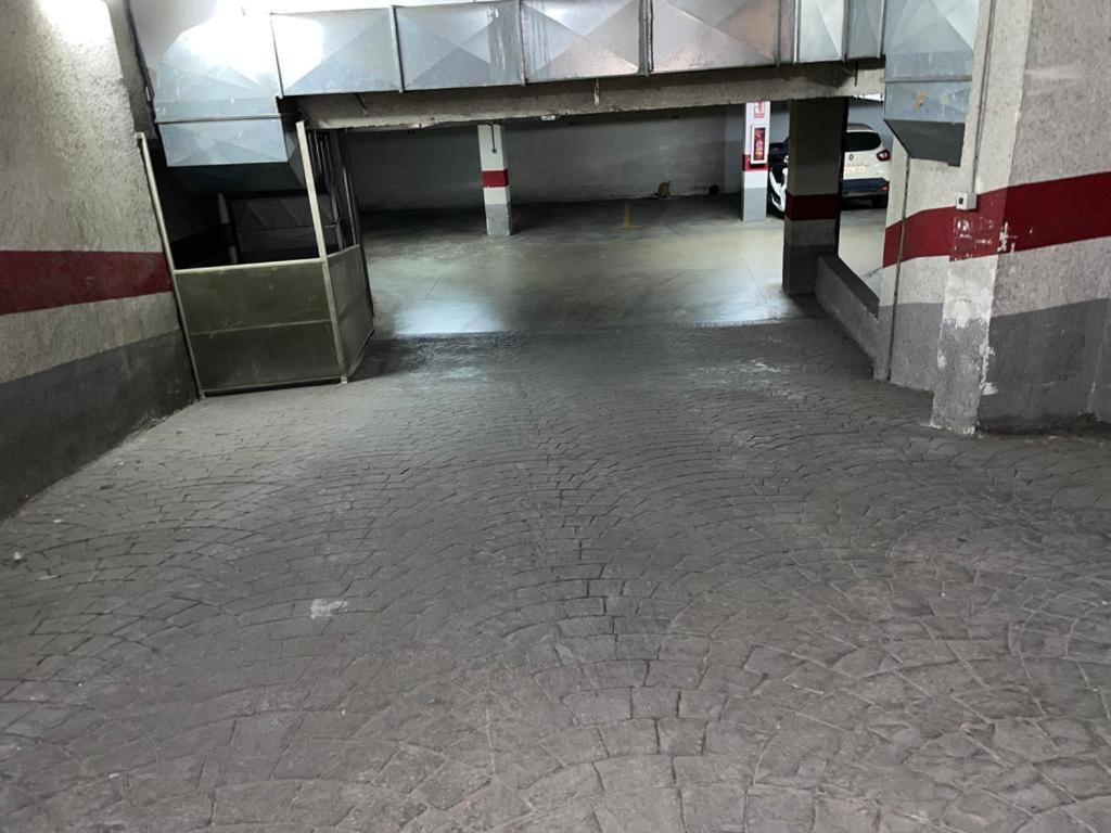Gran Apartamento Con Parking Gratis Centro De Málaga Eksteriør billede
